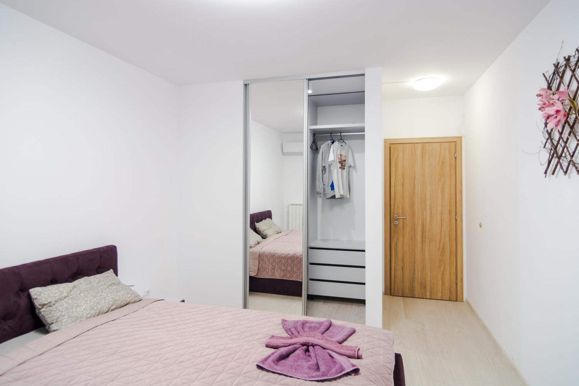 Appartamento Paris Luxury Centre 2bdr W Work Desk And Wifi Near Nevsky Cathedral *